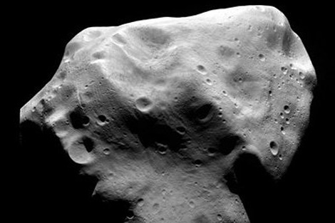 Asteroide Lutetia